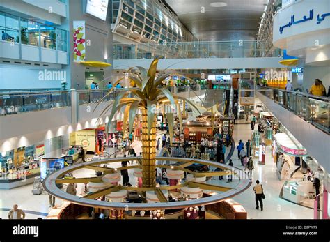 Shops and stores in Dubai Airport